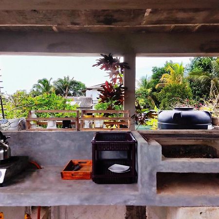 Mandara Rest Bed & Breakfast ฮิกคาดูวา ภายนอก รูปภาพ