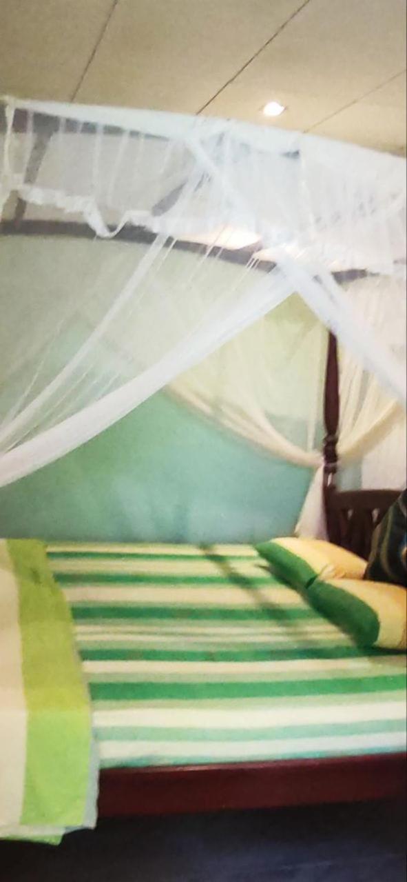Mandara Rest Bed & Breakfast ฮิกคาดูวา ห้อง รูปภาพ